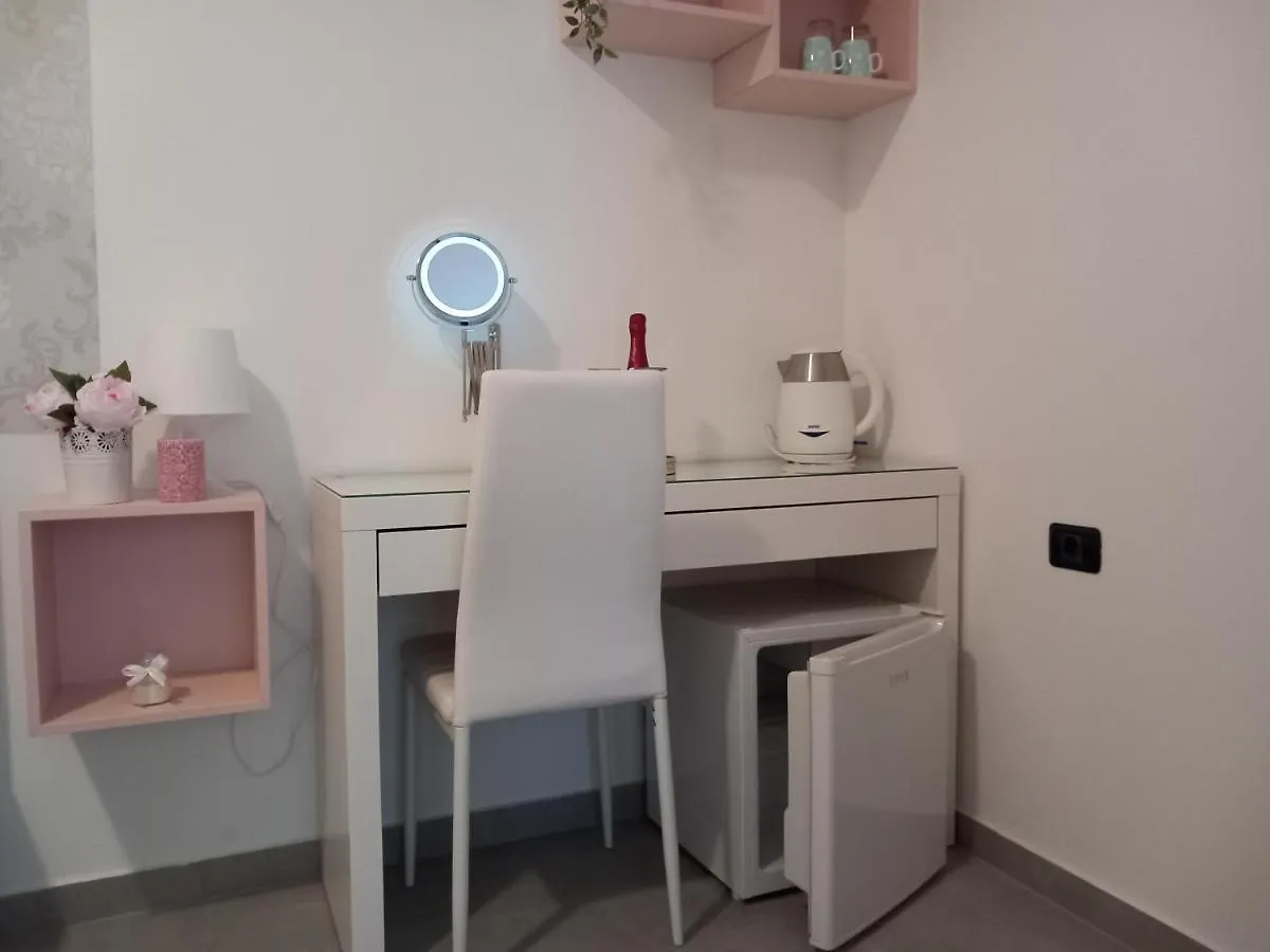 Room Ket Pula